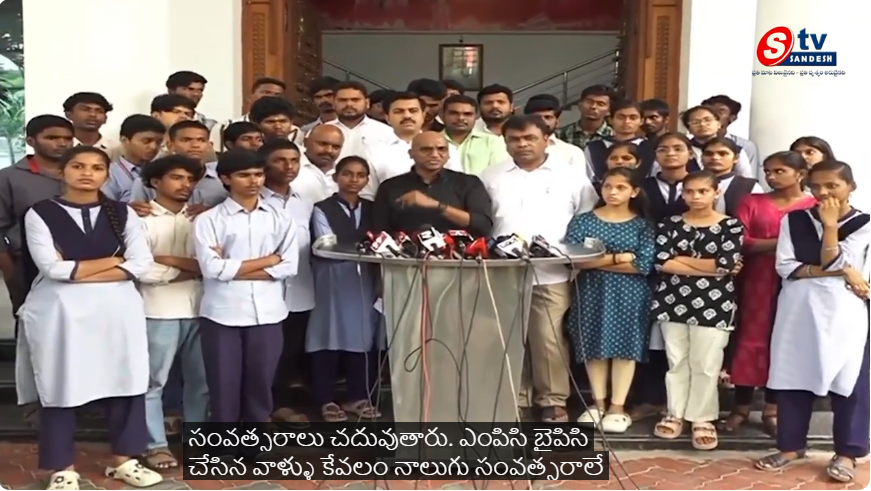 BRS Party General Secretary RS Praveen Kumar questioned