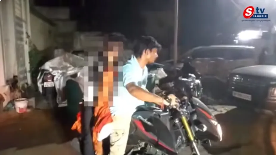 ప్రకాశం జిల్లాలో కలకలం.. కేజీబీవీ విద్యార్థినులను ఇంటికి తీసుకెళ్లి అసభ్య ప్రవర్తన!