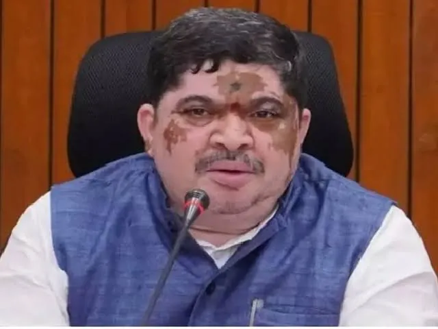 అమిత్ షాపై పొన్నం ఫైర్.. తెలంగాణ ప్రజలకు క్షమాపణ చెప్పాలని డిమాండ్!